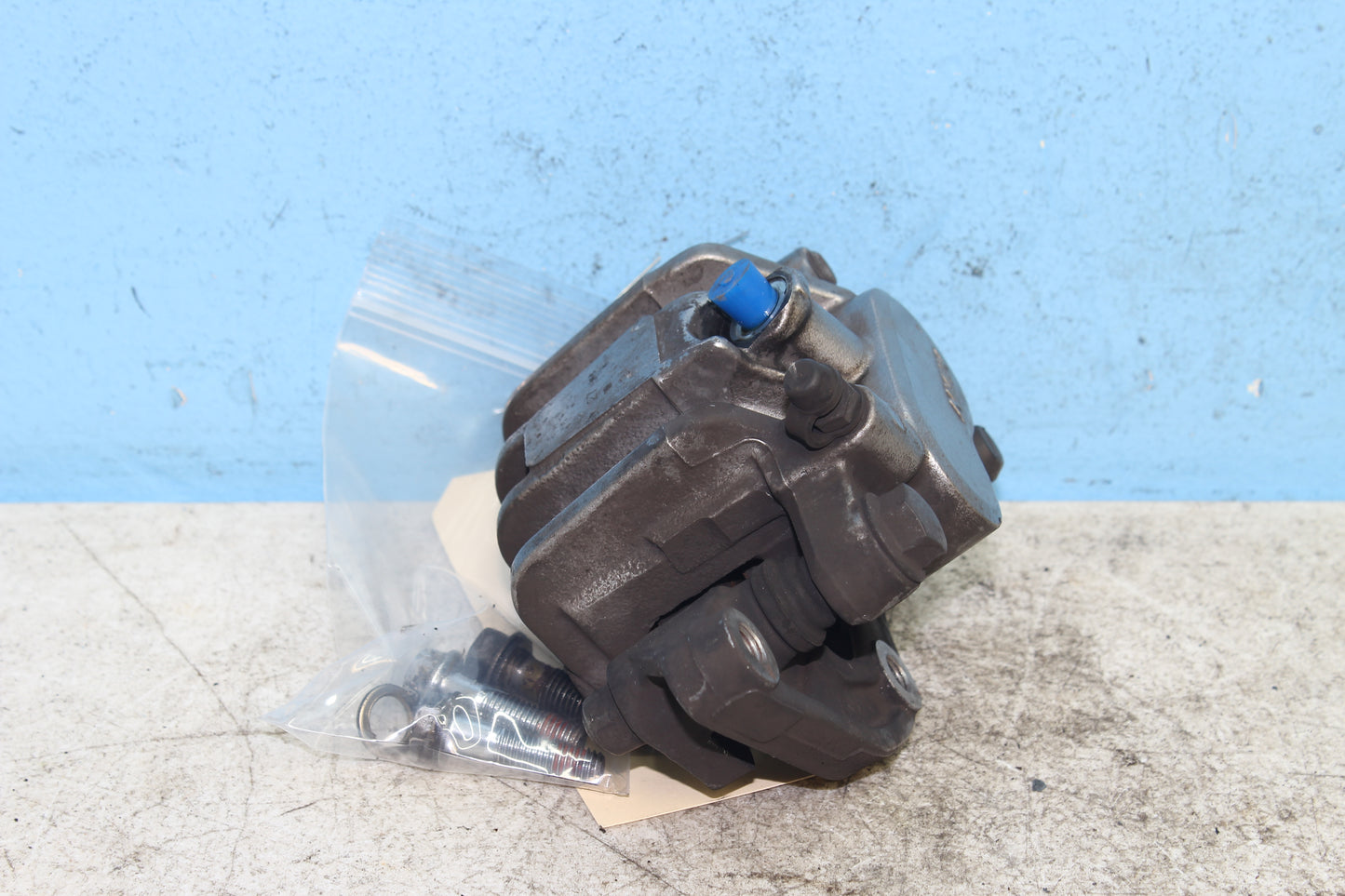 98-03 Honda Shadow VT 750 Deluxe ACE OEM Front Brake Caliper 45150-MAH-315