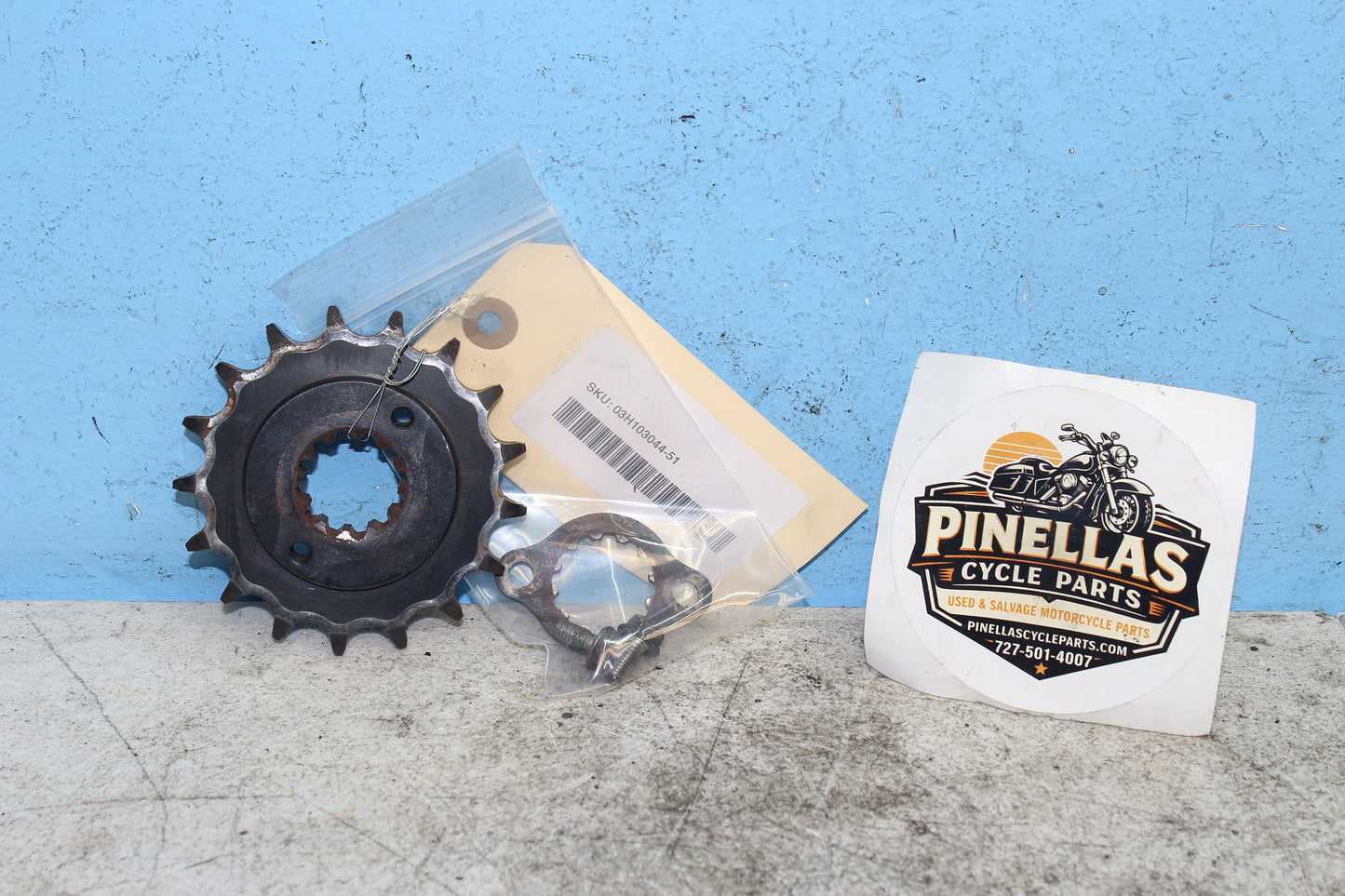 98-03 Honda Shadow VT 750 Deluxe ACE OEM Front Sprocket Chain Drive 17T