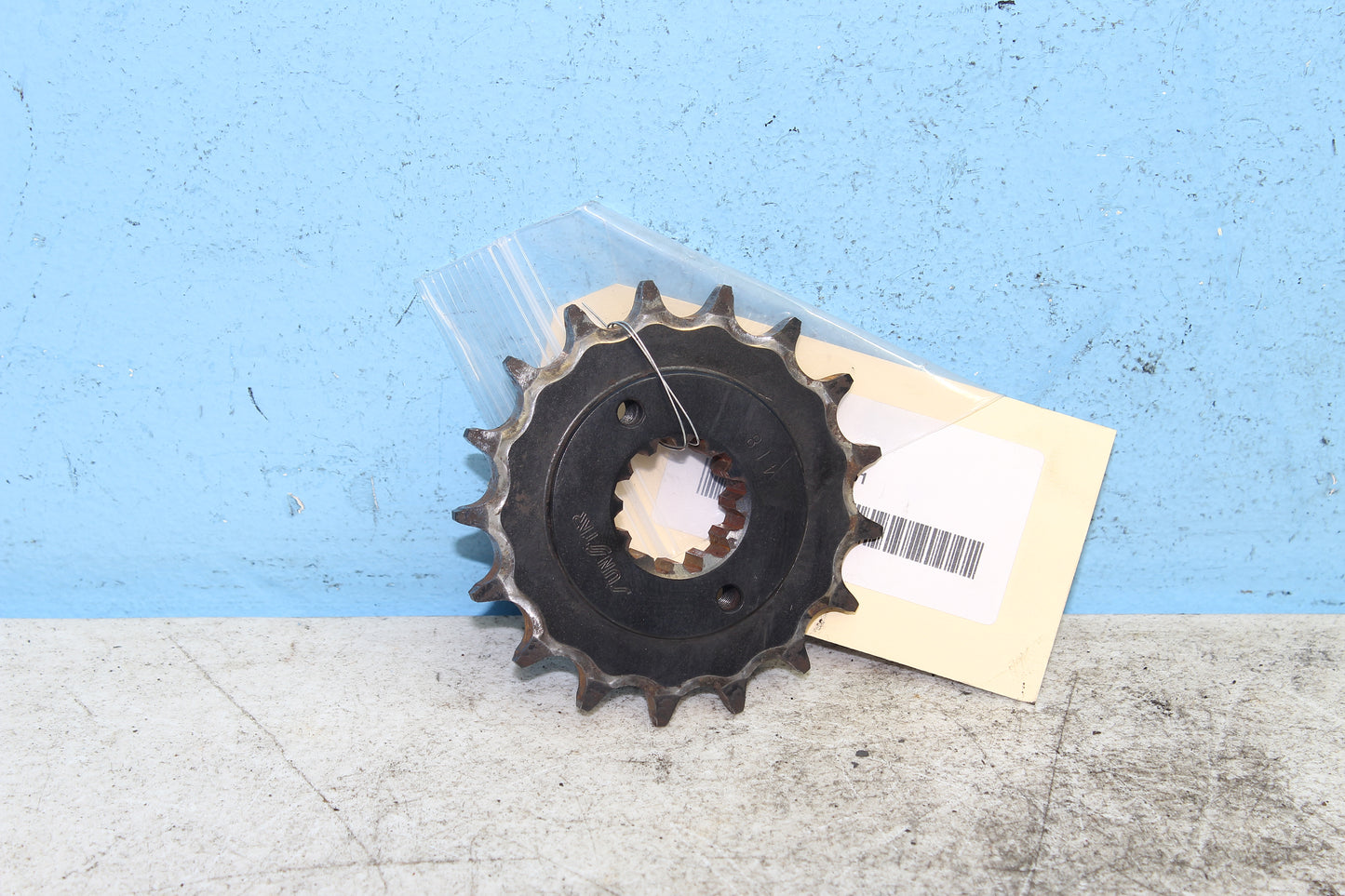 98-03 Honda Shadow VT 750 Deluxe ACE OEM Front Sprocket Chain Drive 17T