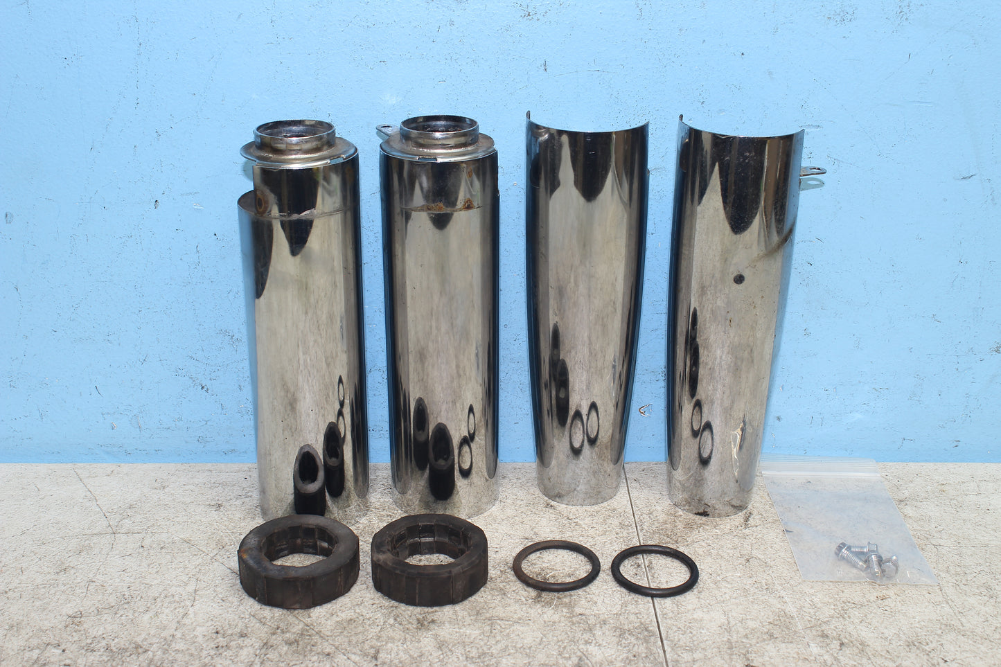 98-03 Honda Shadow VT 750 Deluxe ACE OEM Fork Tube Covers *SMALL DENT*