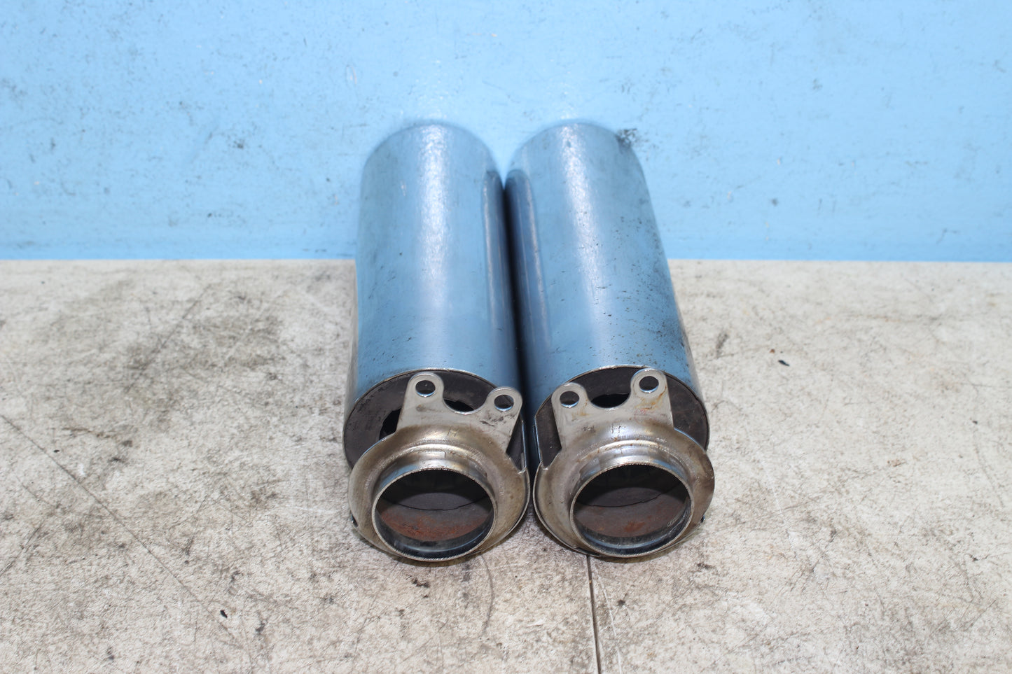 98-03 Honda Shadow VT 750 Deluxe ACE OEM Fork Tube Covers *SMALL DENT*