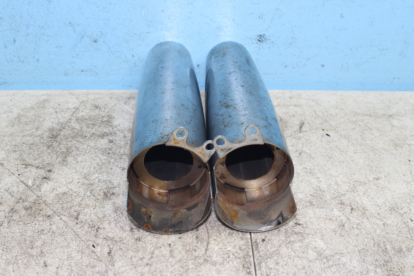 98-03 Honda Shadow VT 750 Deluxe ACE OEM Fork Tube Covers *SMALL DENT*
