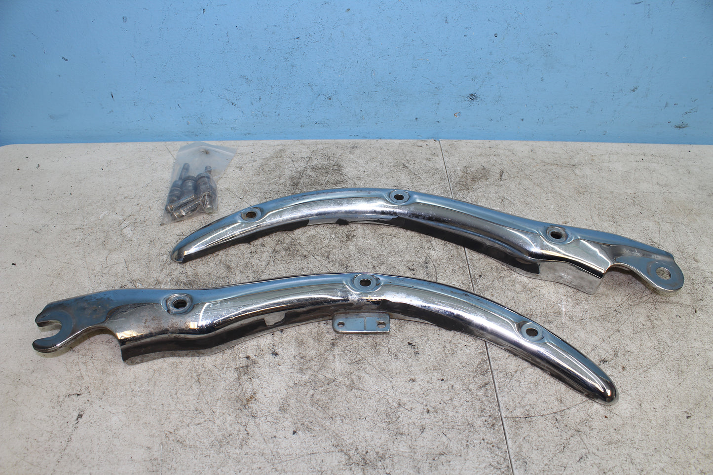 98-03 Honda Shadow VT 750 Deluxe ACE OEM Grab Rails Rear Fender Mount