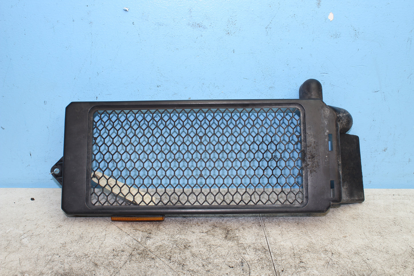 98-03 Honda Shadow VT 750 Deluxe ACE OEM Radiator Grill Cover 19035-MBA-670