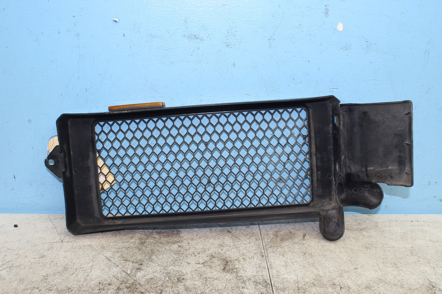 98-03 Honda Shadow VT 750 Deluxe ACE OEM Radiator Grill Cover 19035-MBA-670