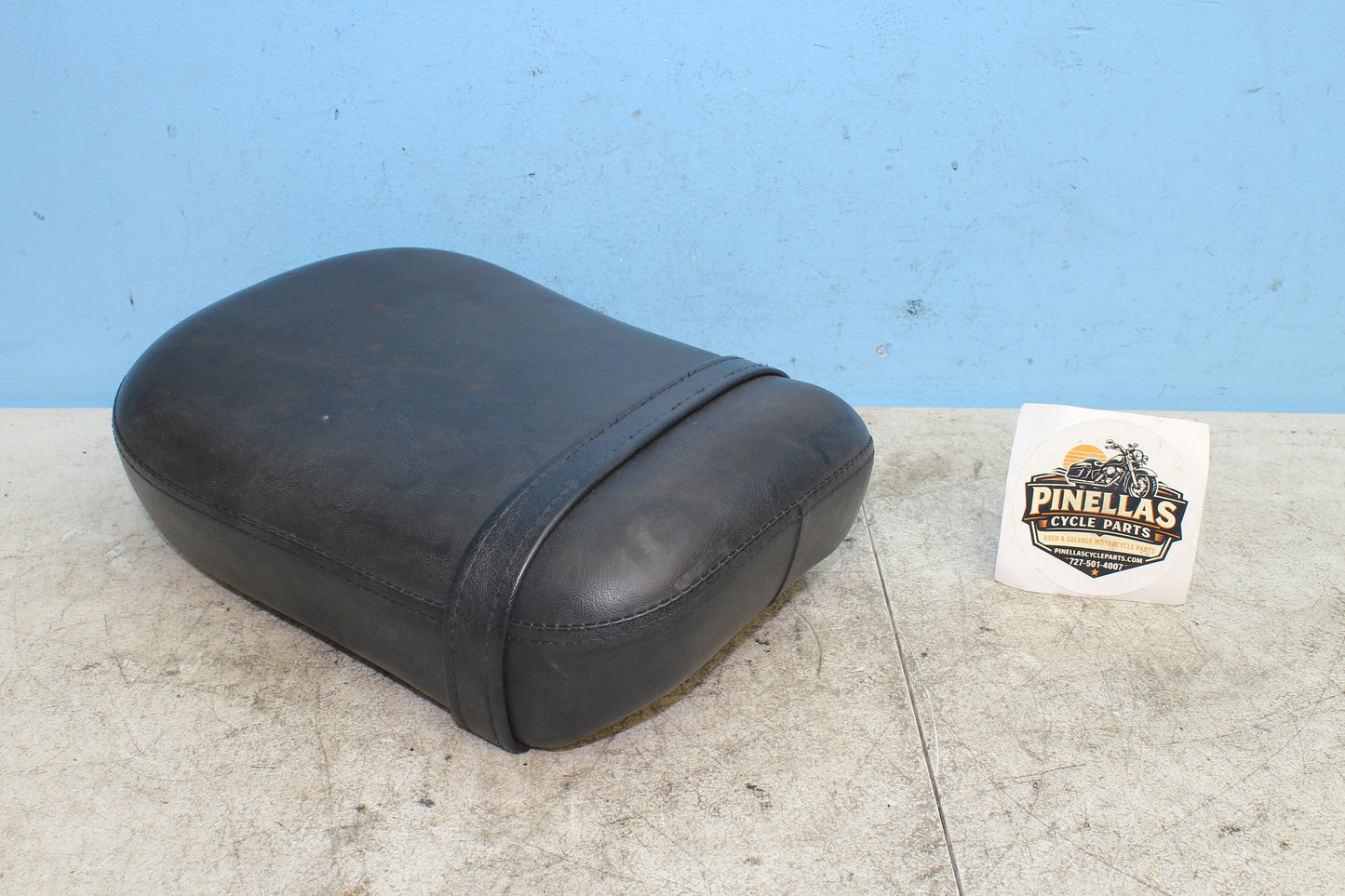 98-03 Honda Shadow VT 750 Deluxe ACE OEM Rear Passenger Seat 77300-MBA-660