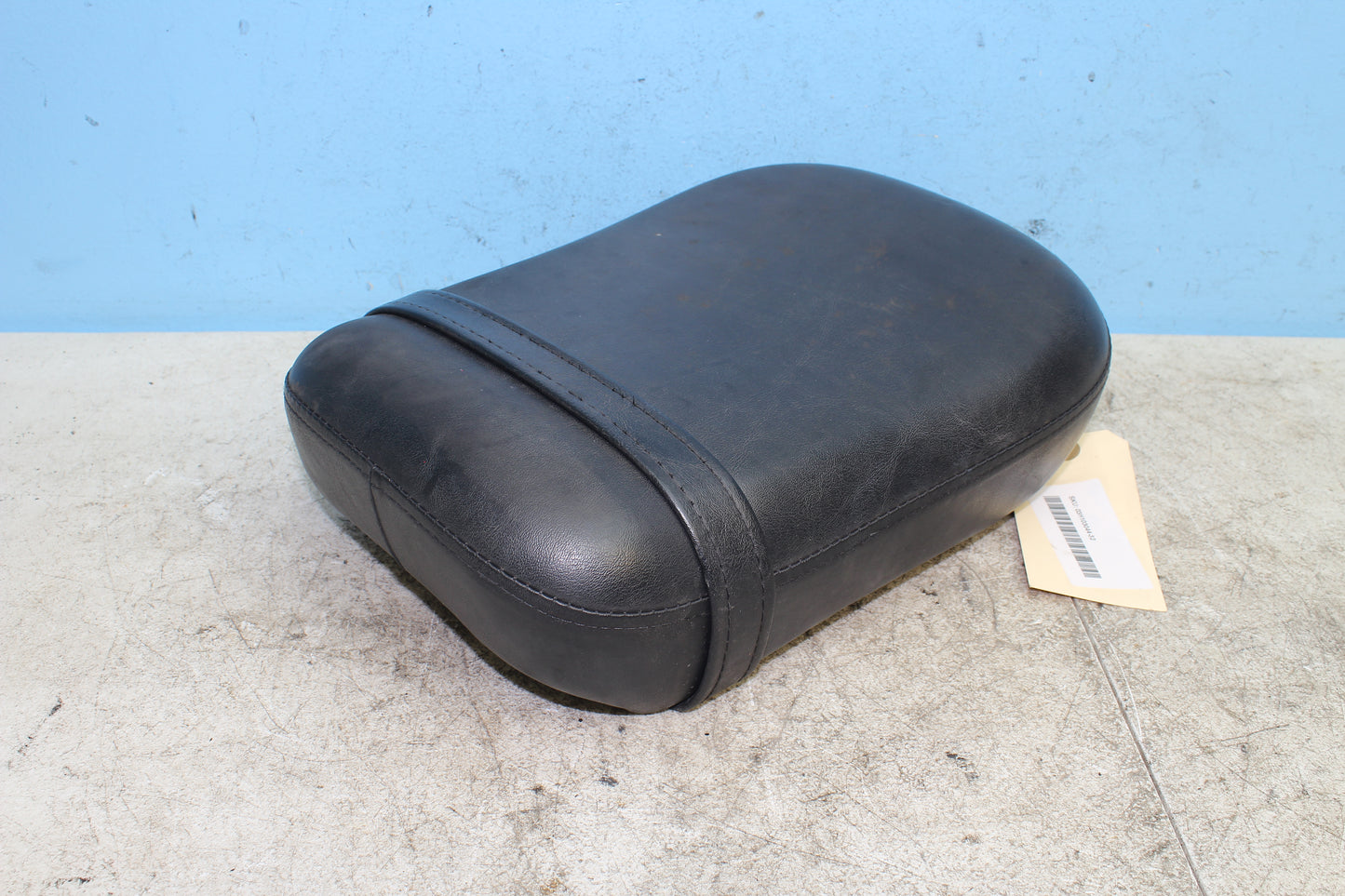 98-03 Honda Shadow VT 750 Deluxe ACE OEM Rear Passenger Seat 77300-MBA-660