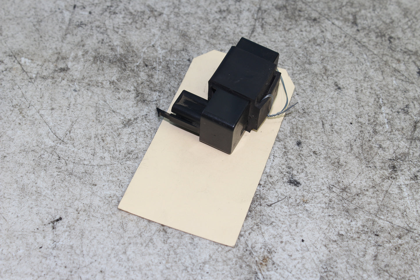 98-03 Honda Shadow VT 750 Deluxe ACE OEM Pilot Lamp Check Relay 37640-MBA-610