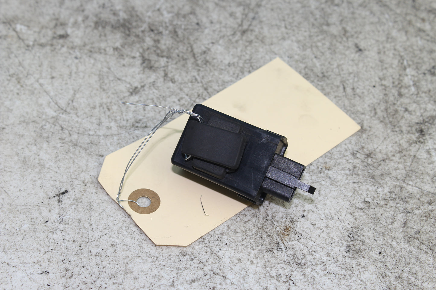 98-03 Honda Shadow VT 750 Deluxe ACE OEM Turn Signal Flasher Relay G8B-201-01