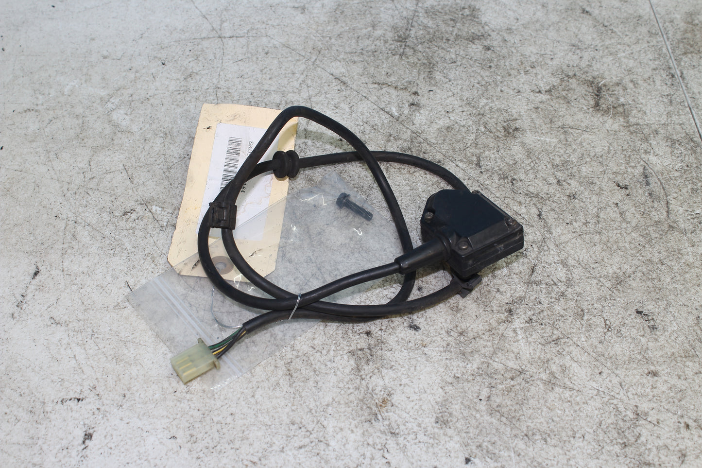 98-03 Honda Shadow VT 750 Deluxe ACE OEM Speed Sensor 37700-MBA-611