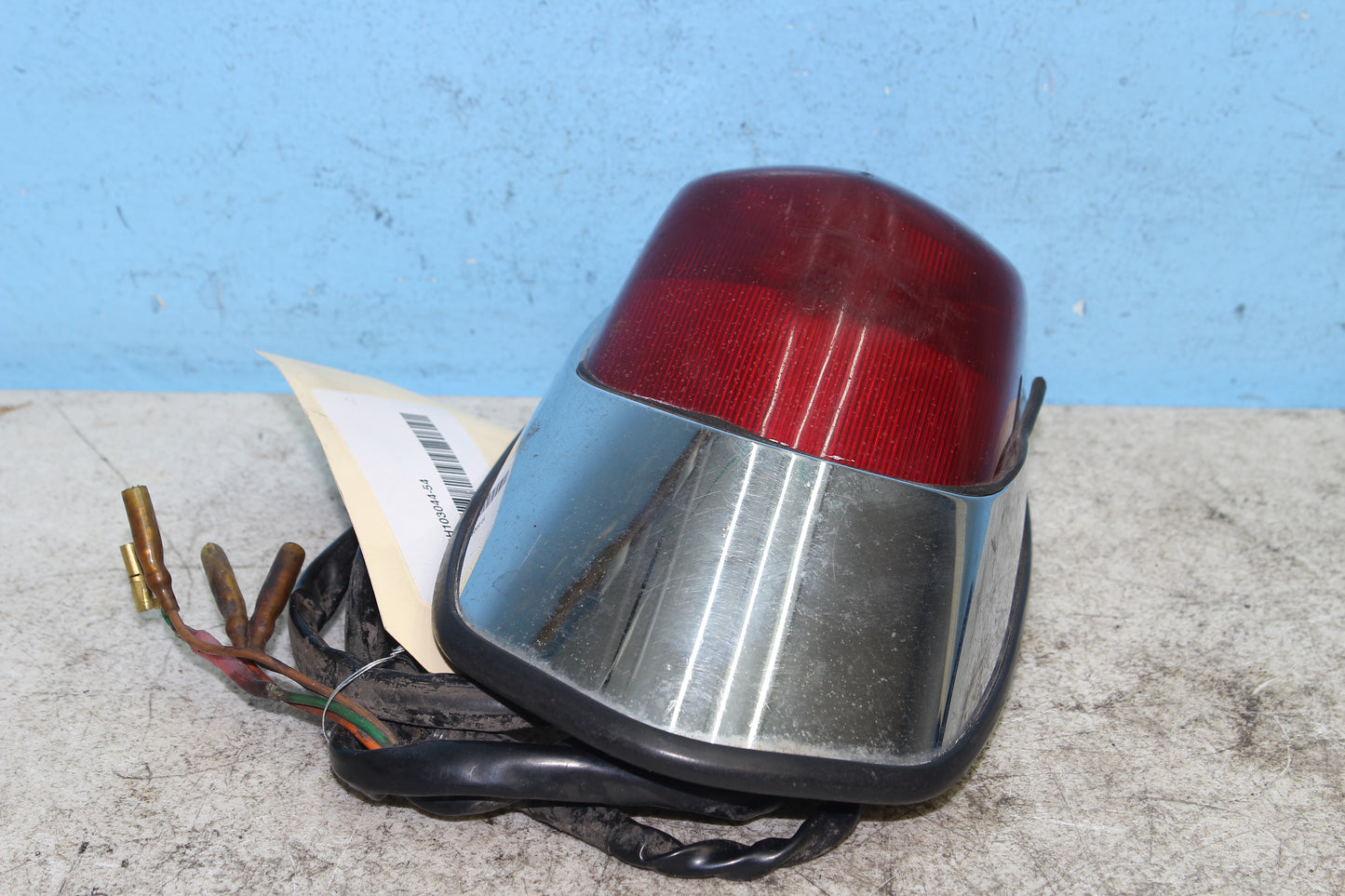 98-03 Honda Shadow VT 750 Deluxe ACE OEM Rear Tail Brake Light 33701-MBA-671