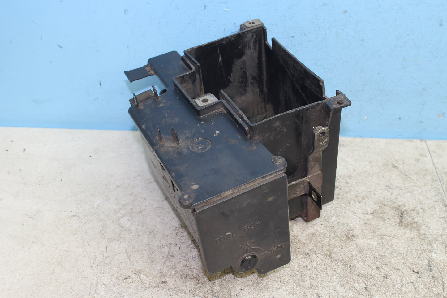 98-03 Honda Shadow VT 750 Deluxe ACE OEM Battery Box Tool Box Storage