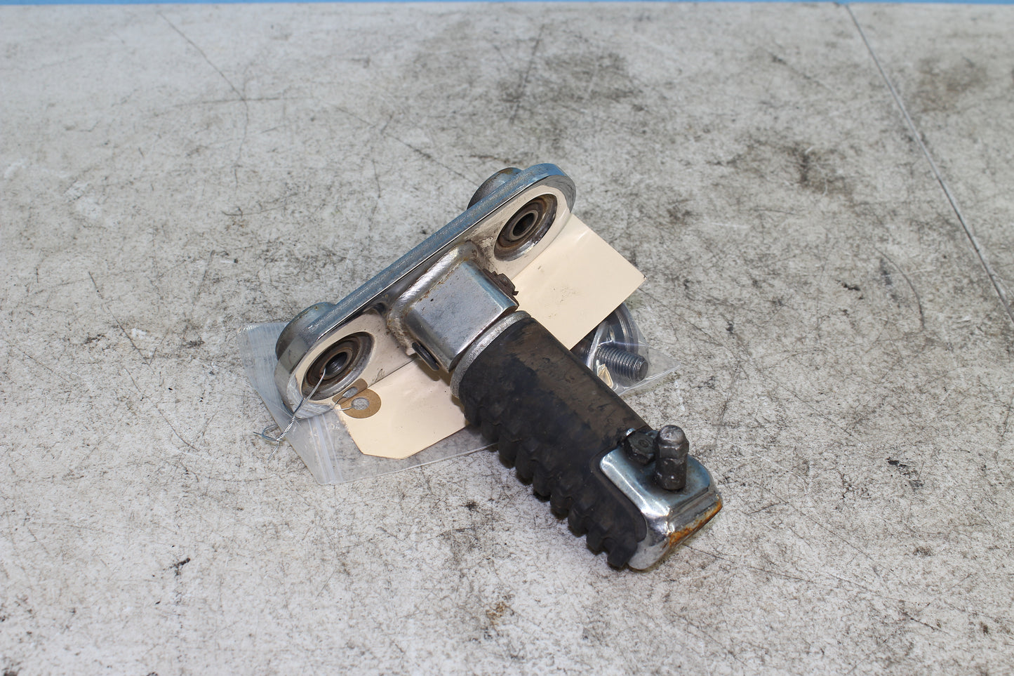 98-03 Honda Shadow VT 750 Deluxe ACE OEM Right Driver Foot Peg *DMG*