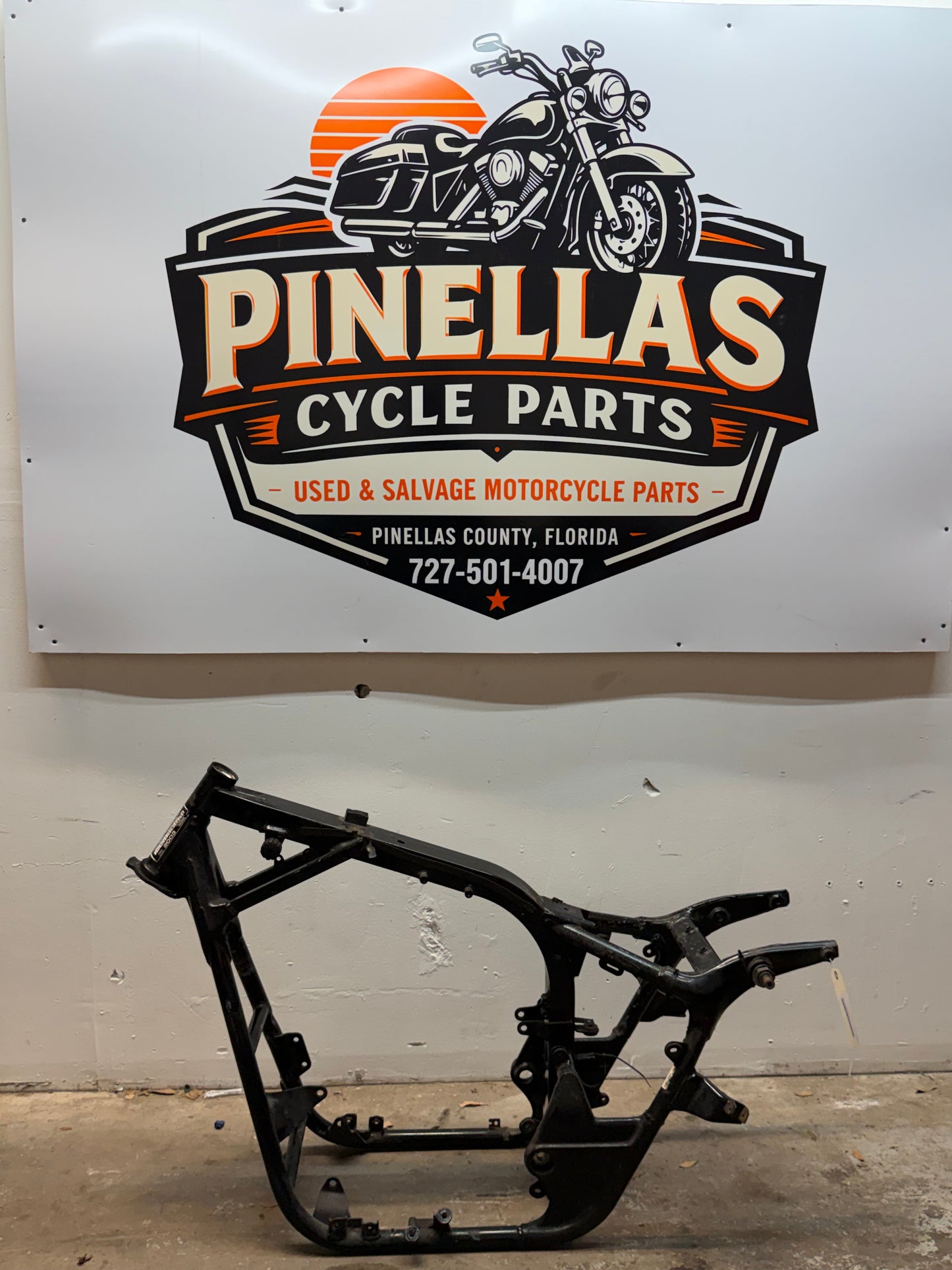 98-03 Honda Shadow VT 750 Deluxe ACE OEM Frame *SLVG* 50100-MBA-L60ZA
