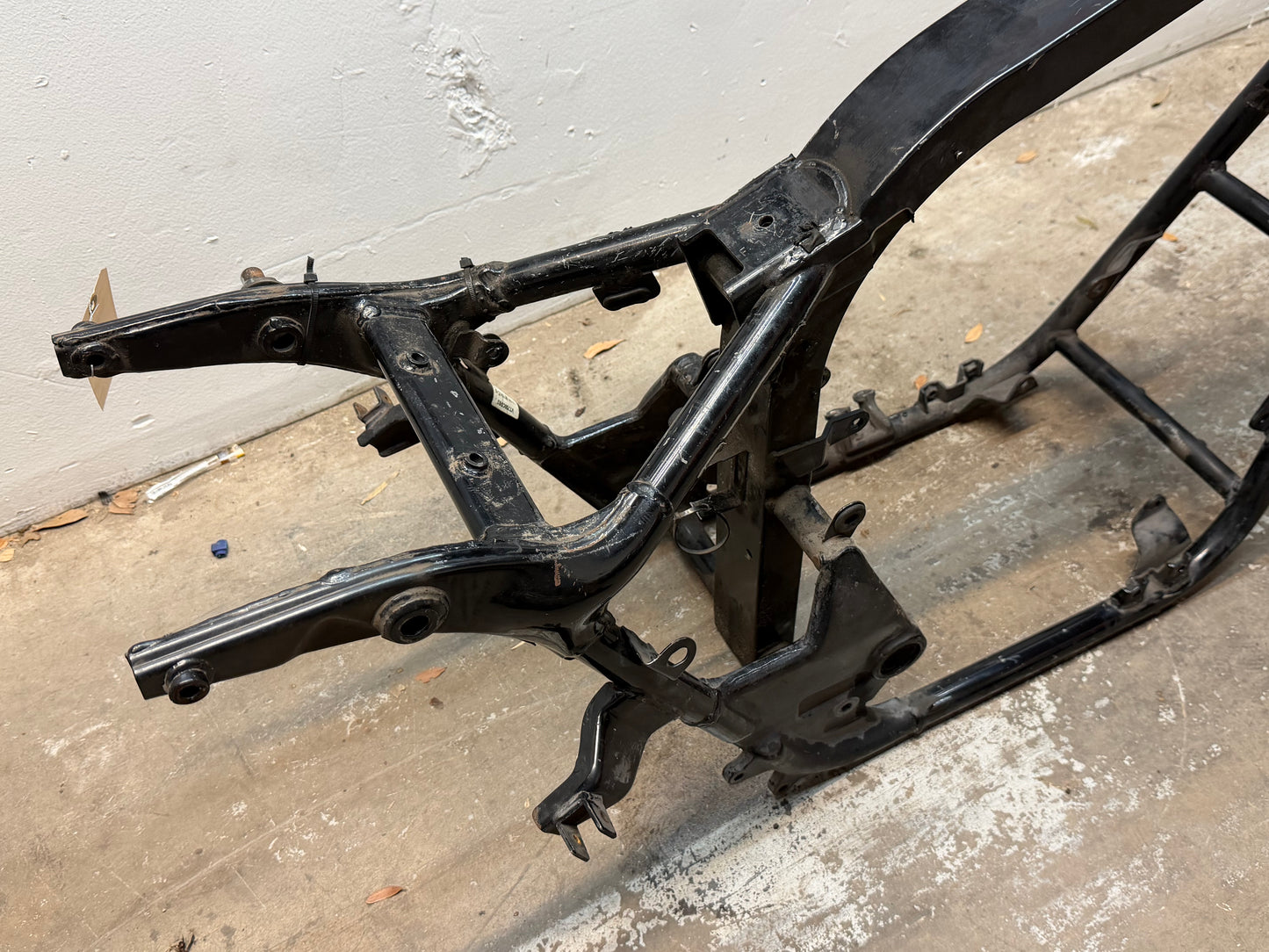 98-03 Honda Shadow VT 750 Deluxe ACE OEM Frame *SLVG* 50100-MBA-L60ZA