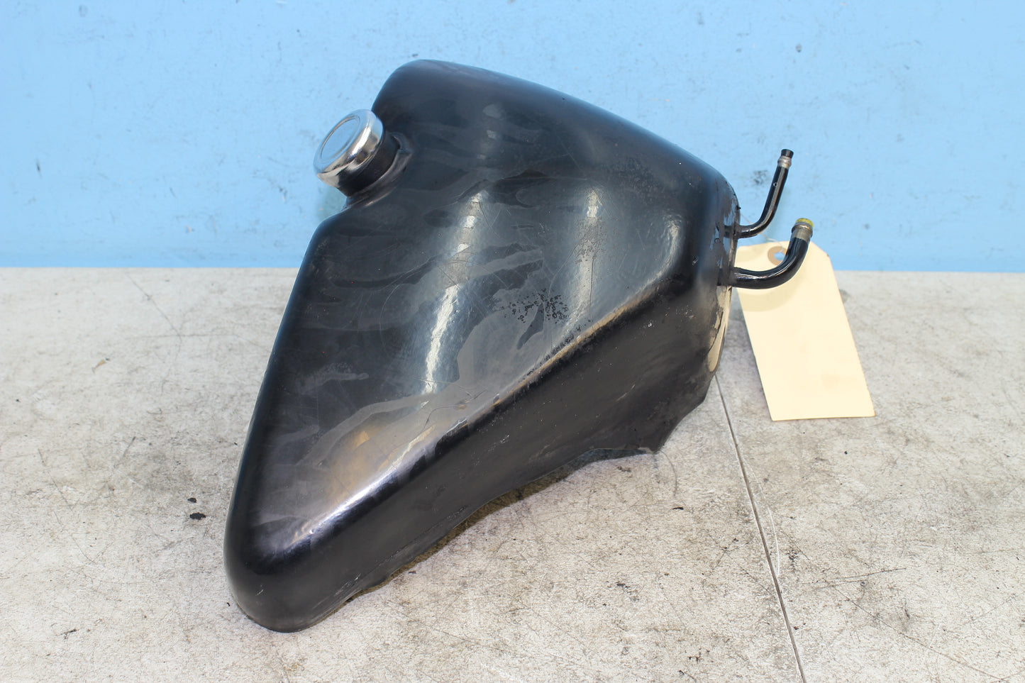 98-03 Harley Sportster Hugger 883 OEM Oil Tank 62475-97A