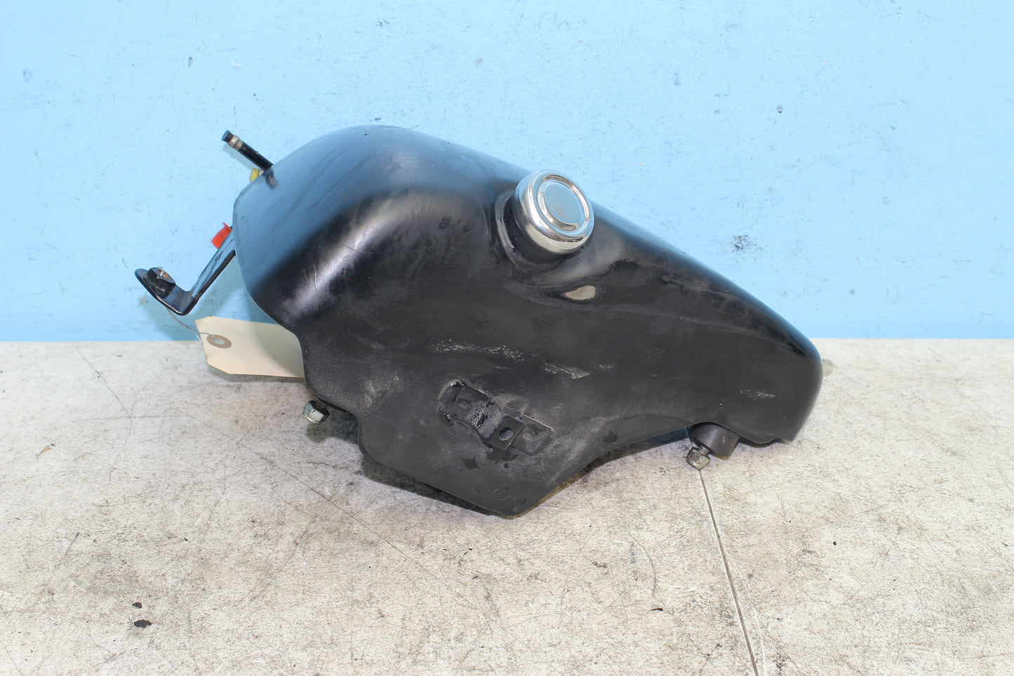 98-03 Harley Sportster Hugger 883 OEM Oil Tank 62475-97A