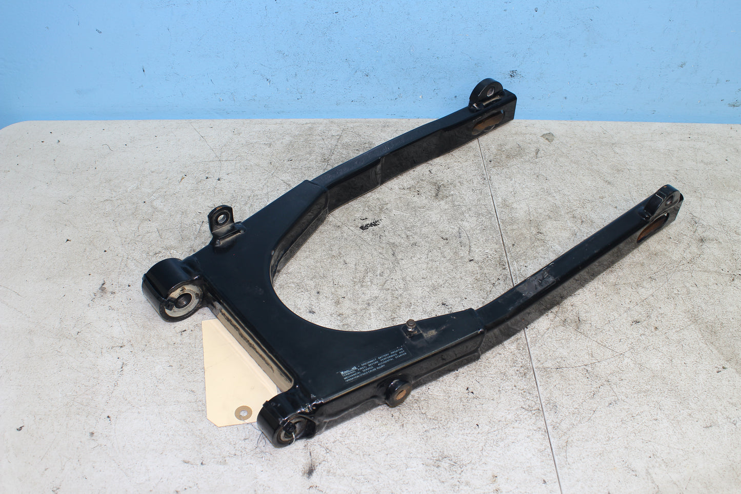 98-03 Harley Sportster Hugger 883 OEM Swing Arm 47547-87B