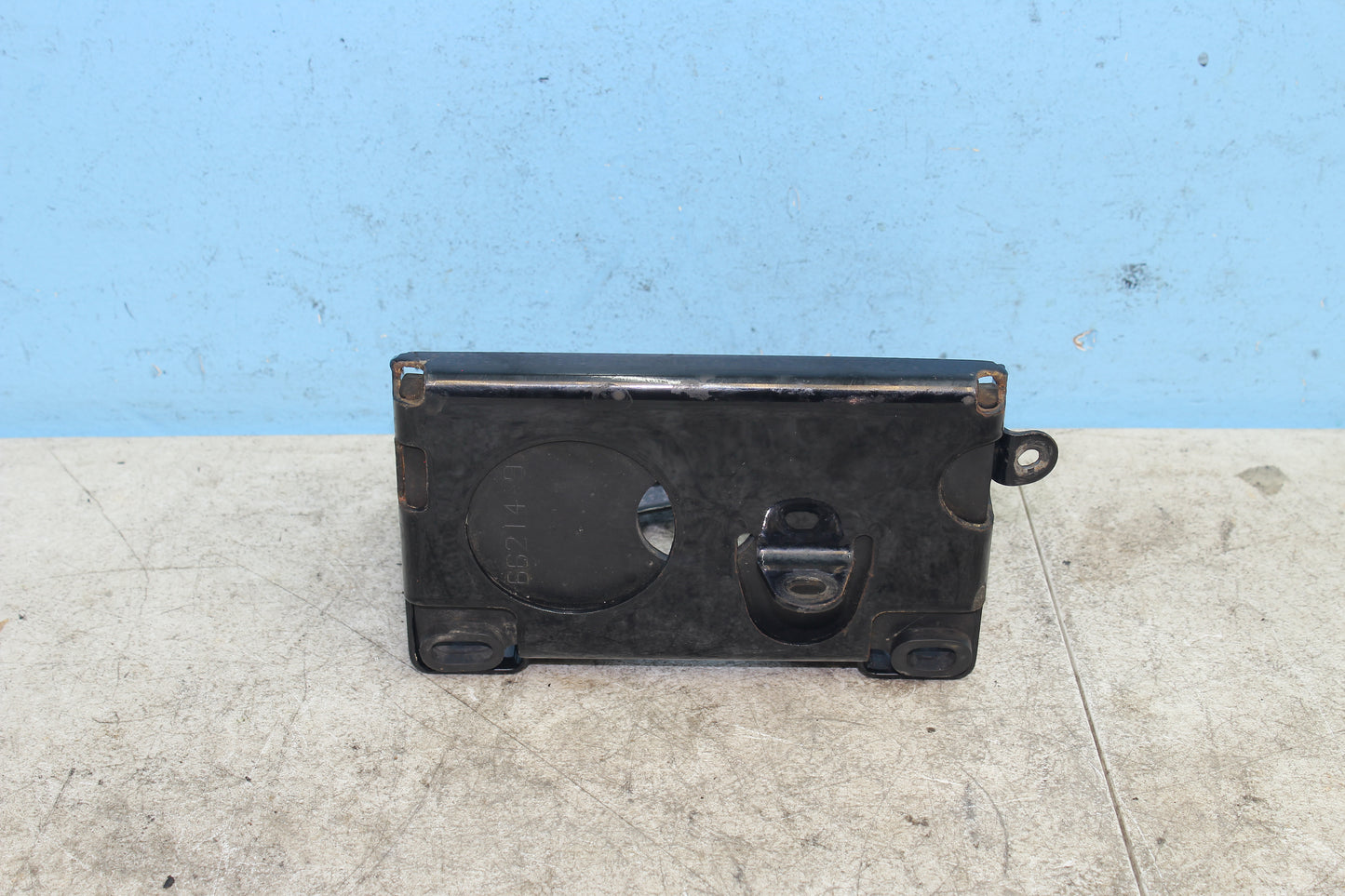 98-03 Harley Sportster Hugger 883 OEM Battery Box Tray 66194-98