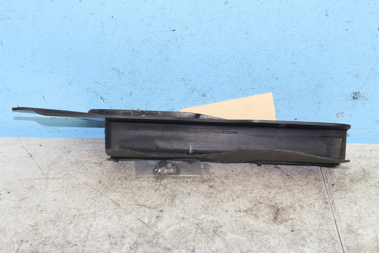 98-03 Harley Sportster Hugger 883 OEM Lower Drive Belt Guard 60436-91