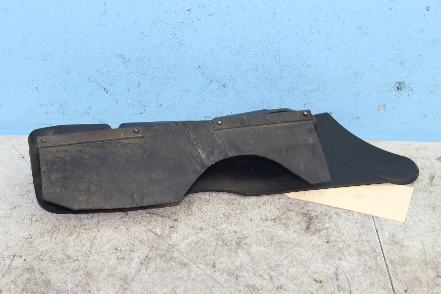98-03 Harley Sportster Hugger 883 OEM Lower Drive Belt Guard 60436-91