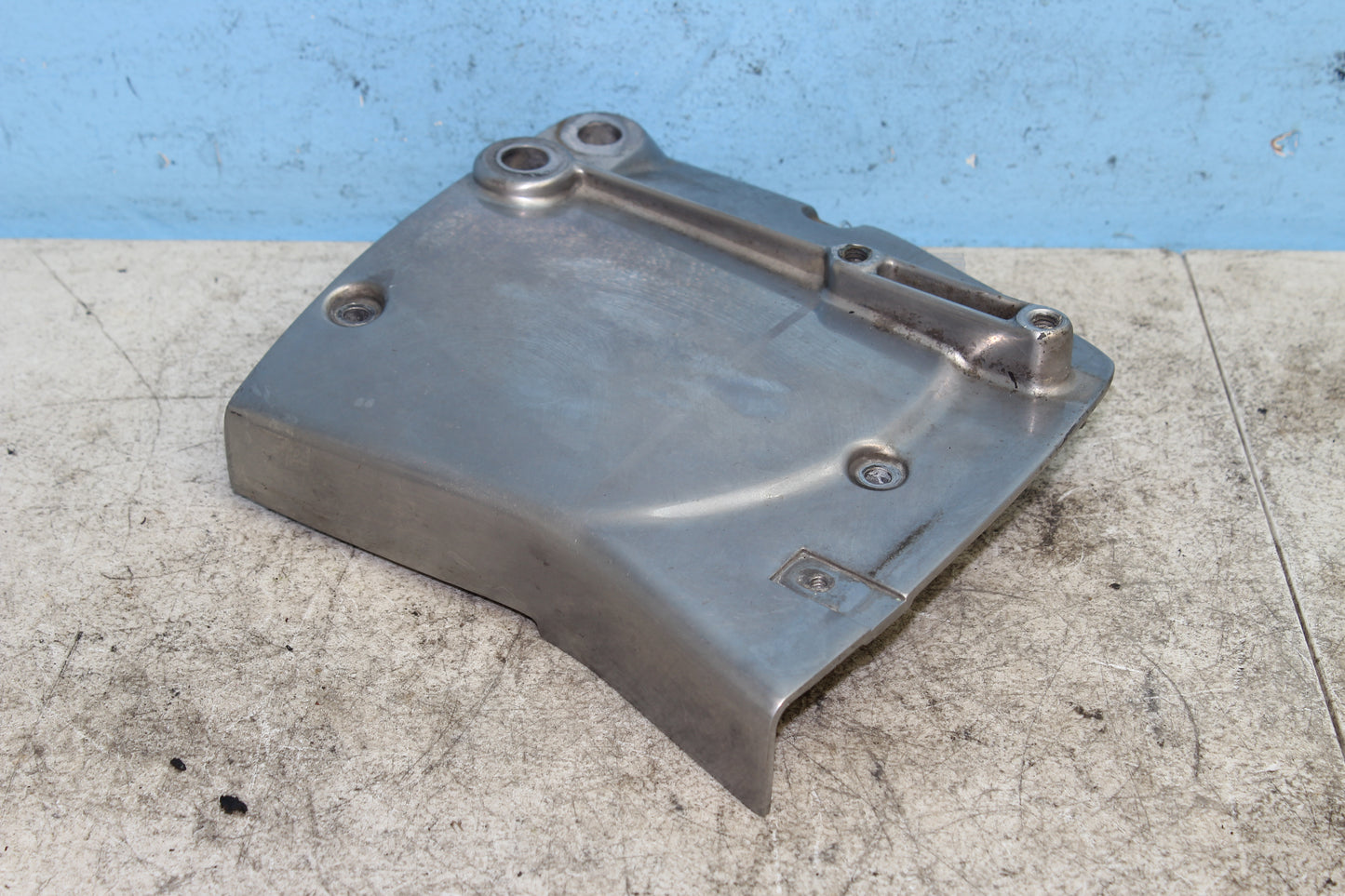 98-03 Harley Sportster Hugger 883 OEM Front Belt Pulley Sprocket Cover 34911-91A