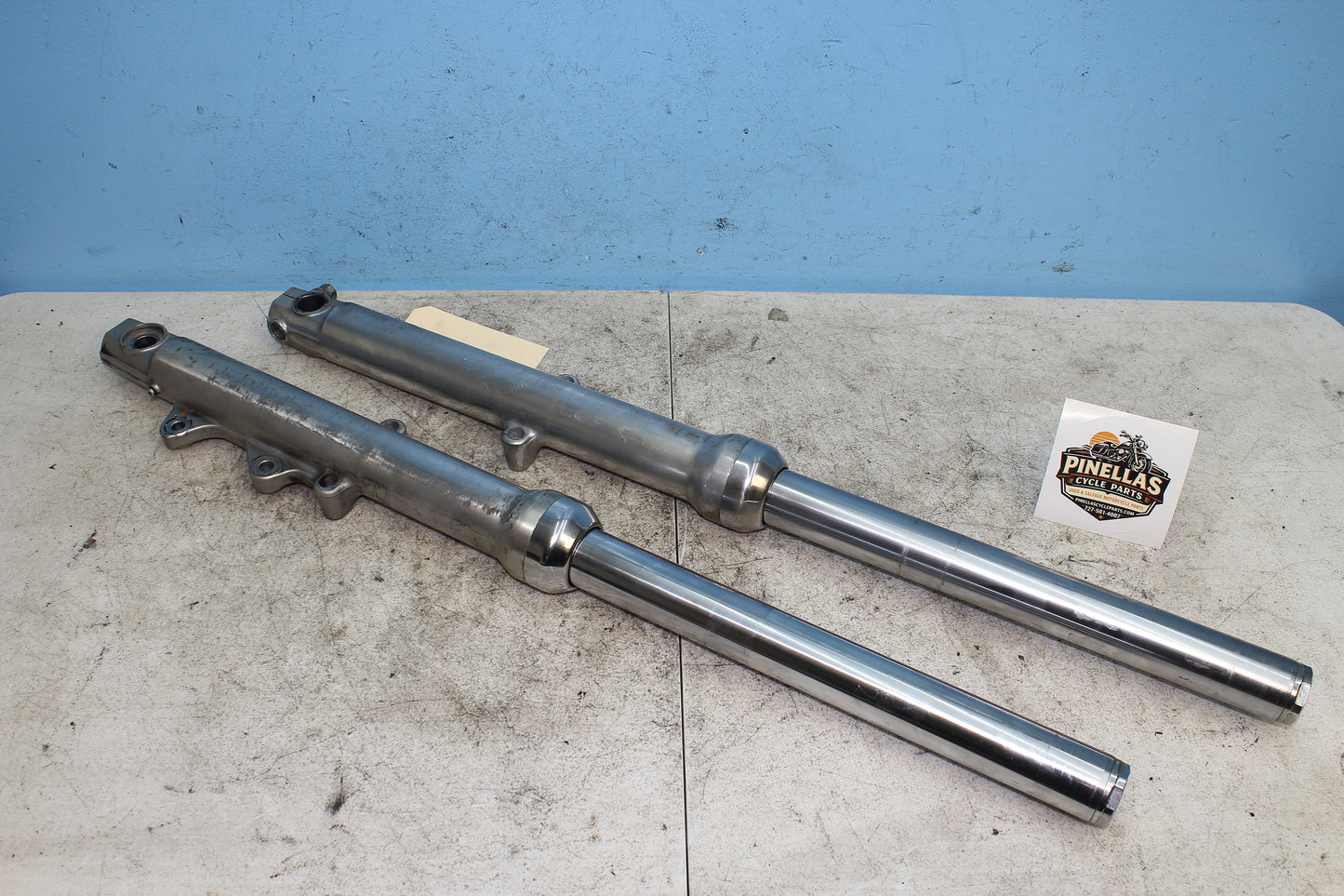 98-03 Harley Sportster Hugger 883 OEM Front Forks Left Right 45928-92 45929-92