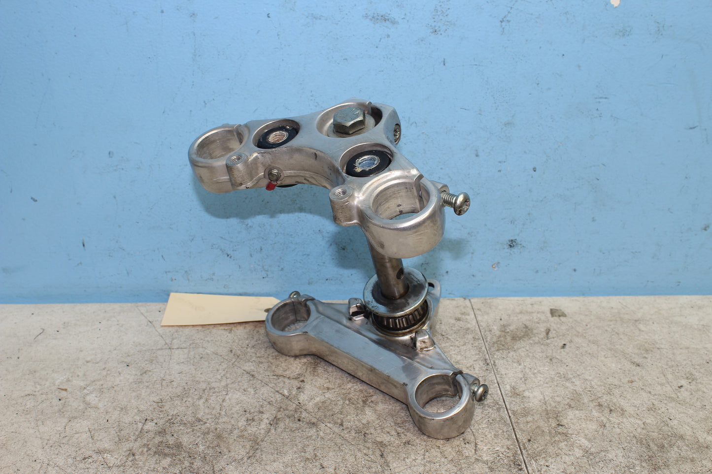 98-03 Harley Sportster Hugger 883 OEM Triple Tree 45563-87 45739-87