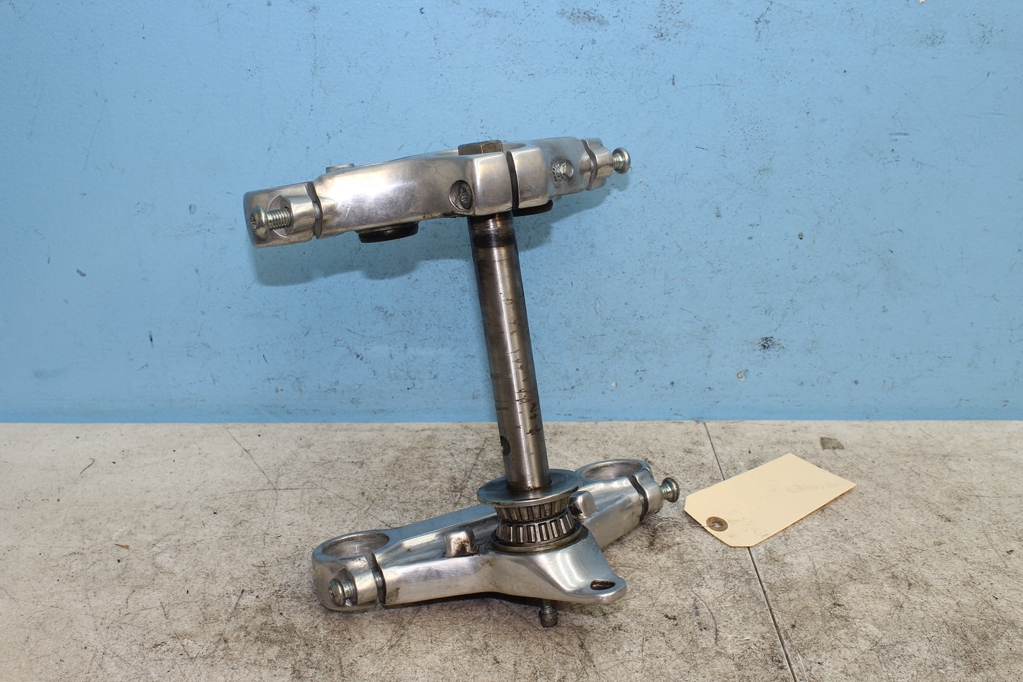 98-03 Harley Sportster Hugger 883 OEM Triple Tree 45563-87 45739-87