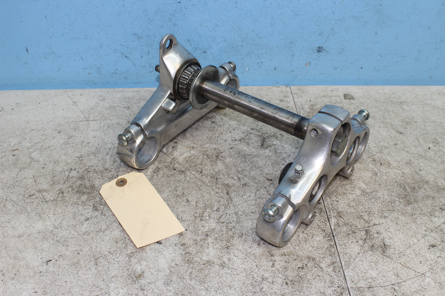 98-03 Harley Sportster Hugger 883 OEM Triple Tree 45563-87 45739-87