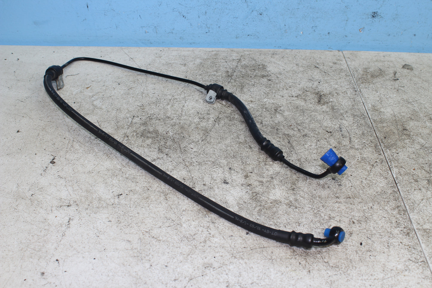 98-03 Harley Sportster Hugger 883 OEM Front Brake Line Hose 45121-96A