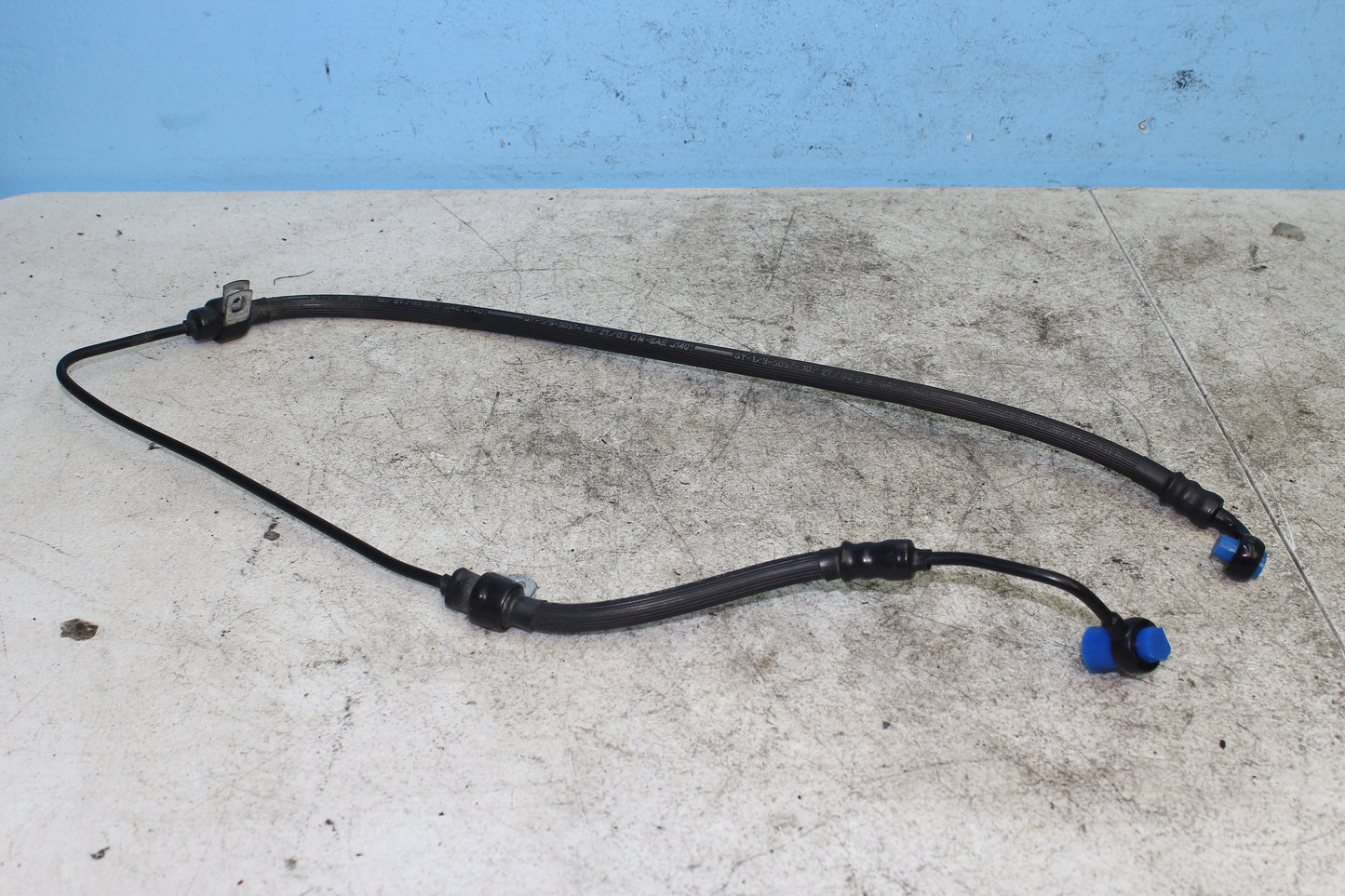 98-03 Harley Sportster Hugger 883 OEM Front Brake Line Hose 45121-96A
