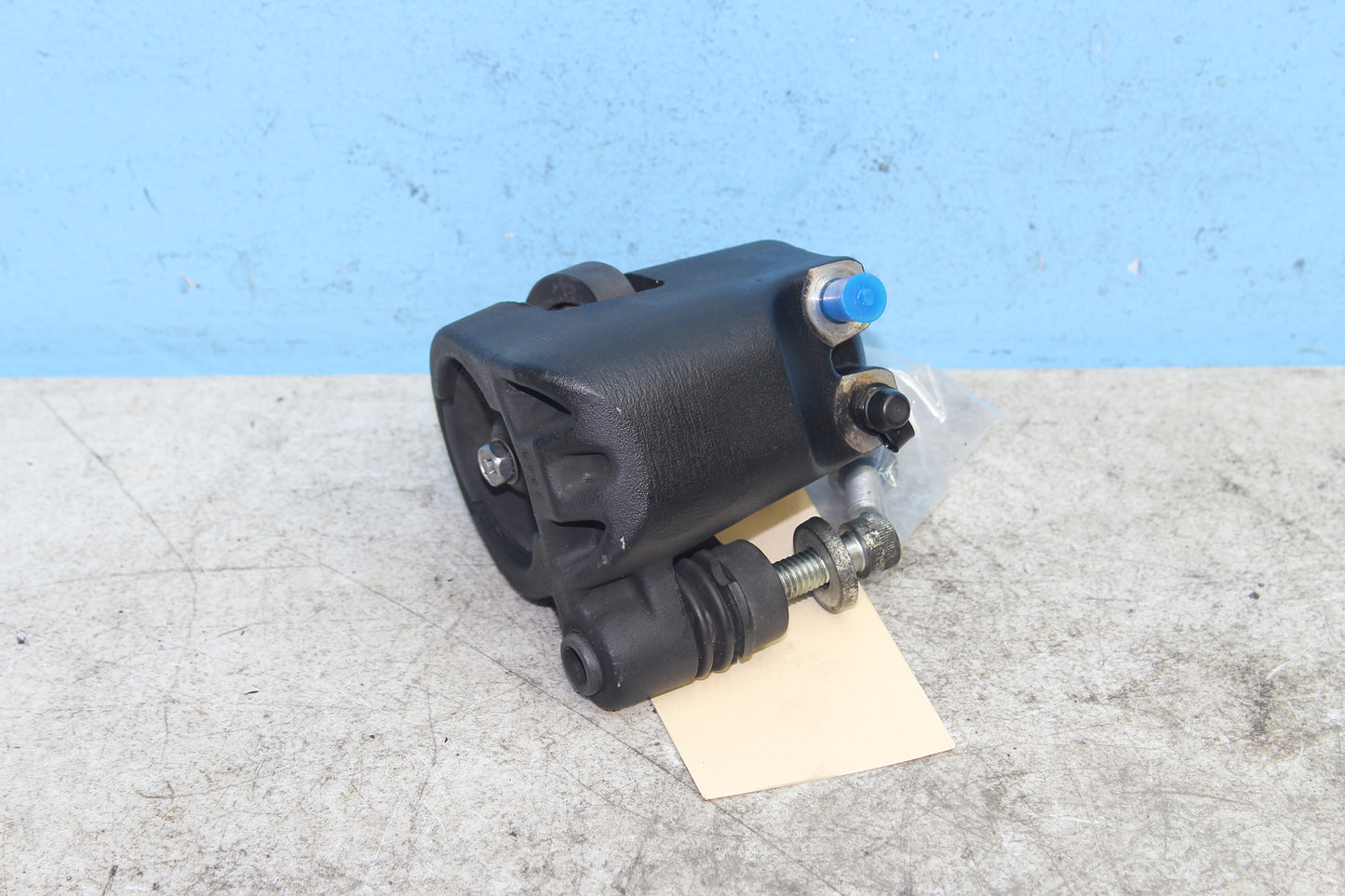 98-03 Harley Sportster Hugger 883 OEM Front Brake Caliper 44046-84C