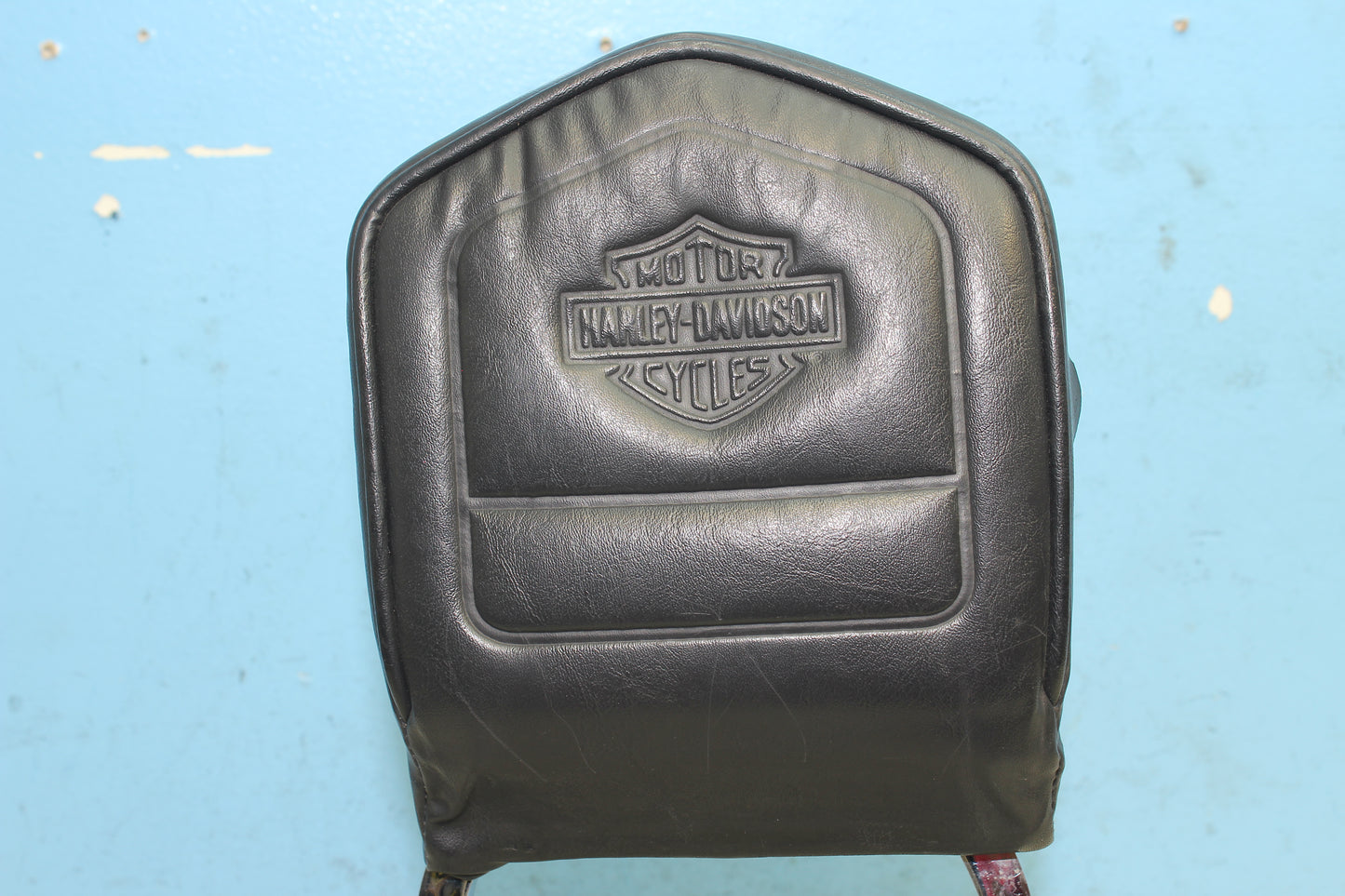 98-03 Harley Sportster Hugger 883 OEM Sissy Bar Passenger Back Rest *SMALL PEEL*
