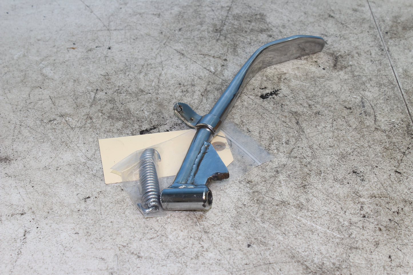 98-03 Harley Sportster Hugger 883 OEM Kick Stand w/ Spring 50072-92