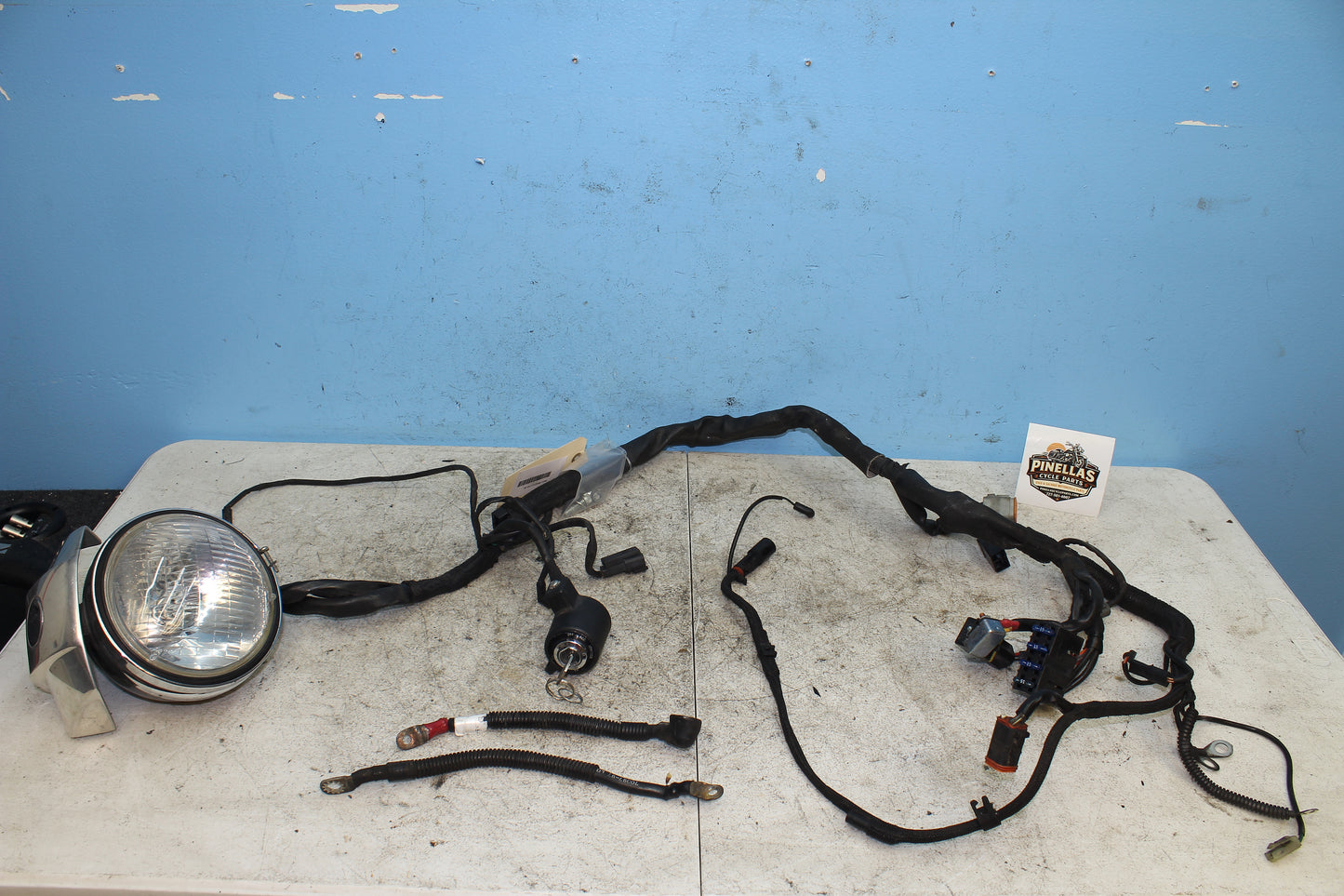 98-03 Harley Sportster Hugger 883 Main Wiring Harness Headlight Ignition w/ Key