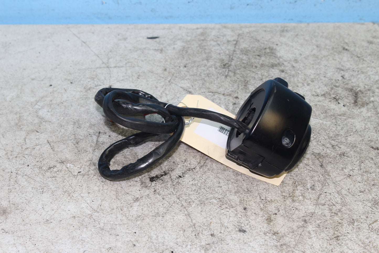 98-03 Harley Sportster Hugger 883 Left Hand Blinker Headlight Switch Control