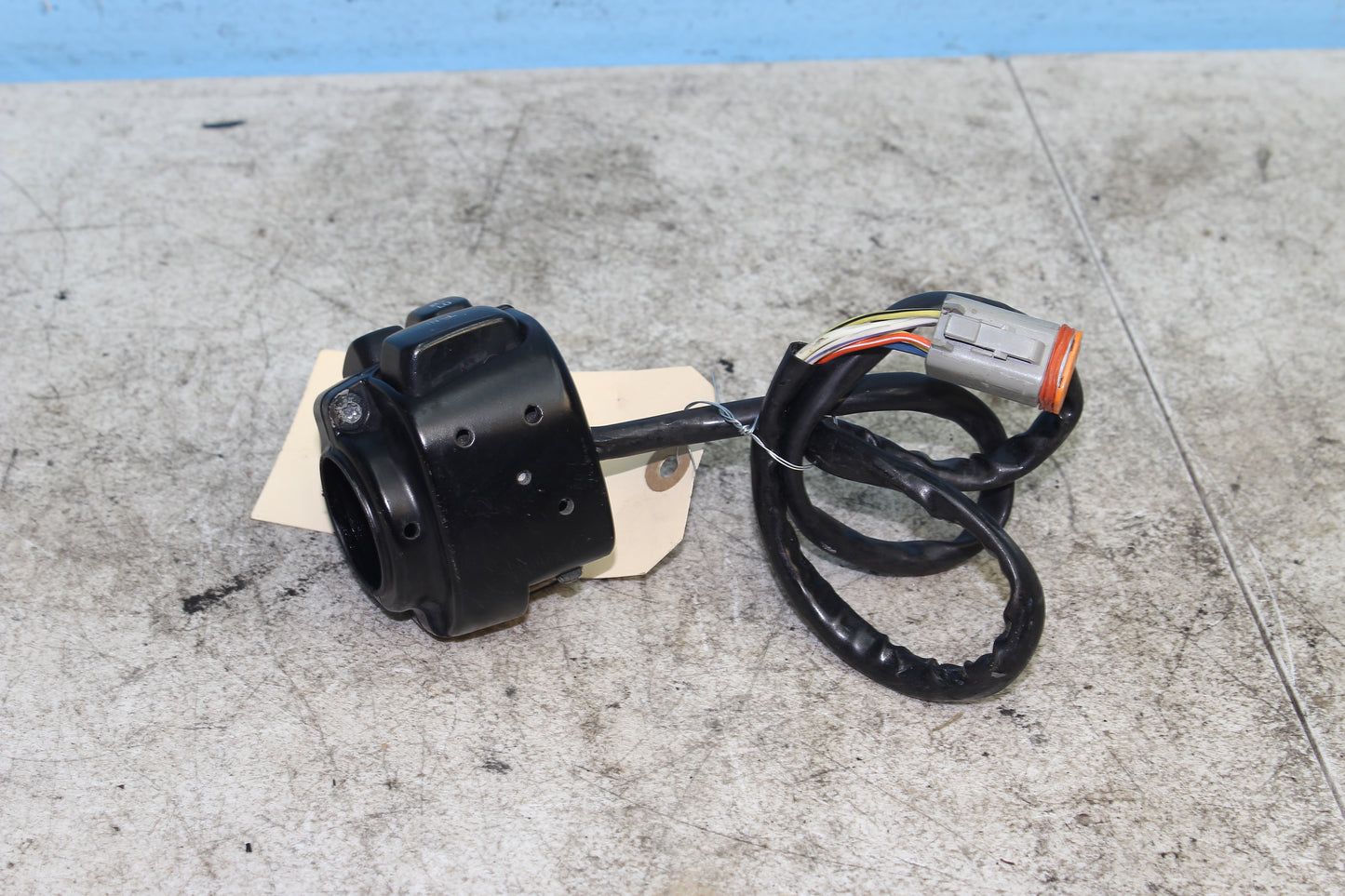 98-03 Harley Sportster Hugger 883 Left Hand Blinker Headlight Switch Control