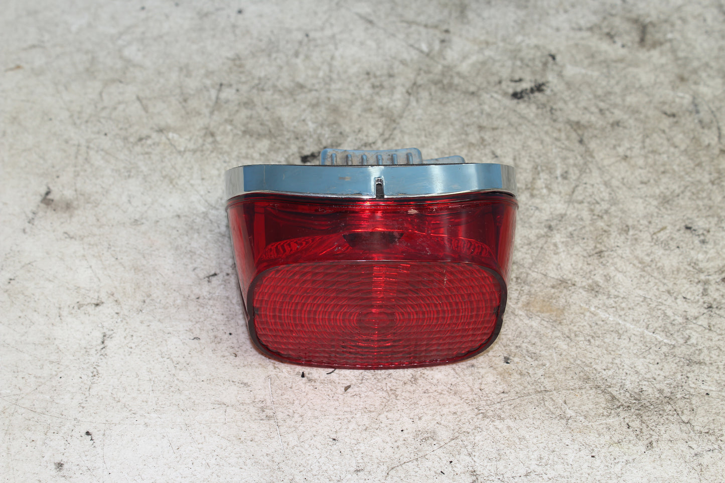 98-03 Harley Sportster Hugger 883 OEM Rear Brake Tail Light 68140-04