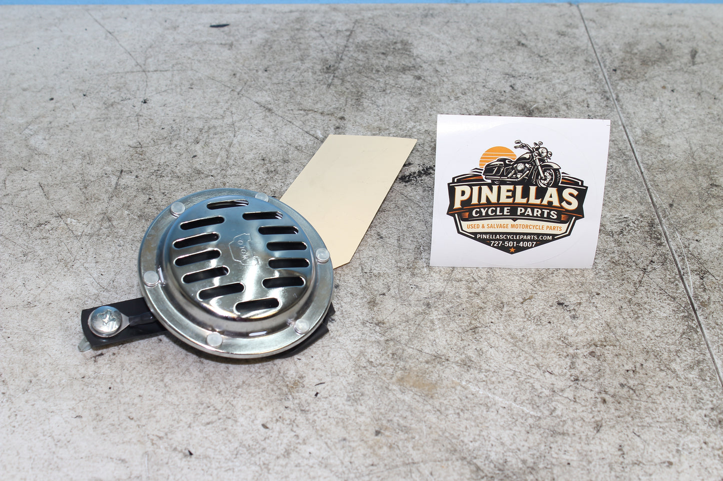 98-03 Harley Sportster Hugger 883 OEM Horn 69000014