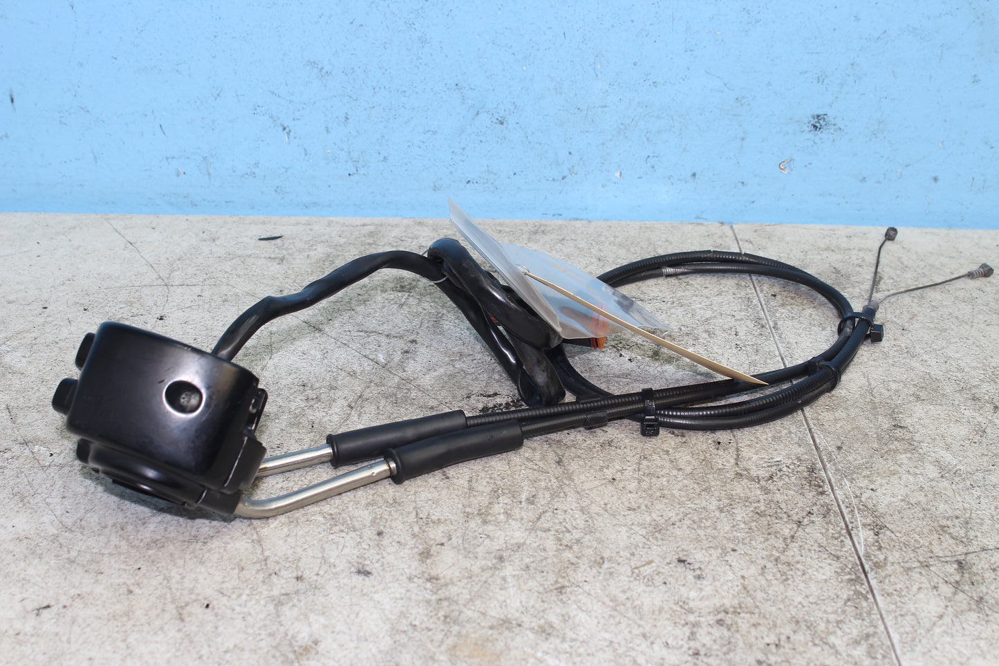 98-03 Harley Sportster Hugger 883 OEM Right Hand Start Kill Switch Control Cable