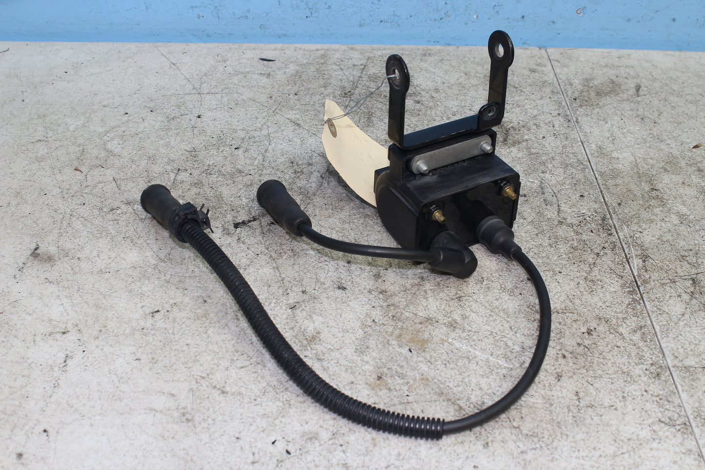 98-03 Harley Sportster Hugger 883 OEM Ignition Coil Pack w/ Wires