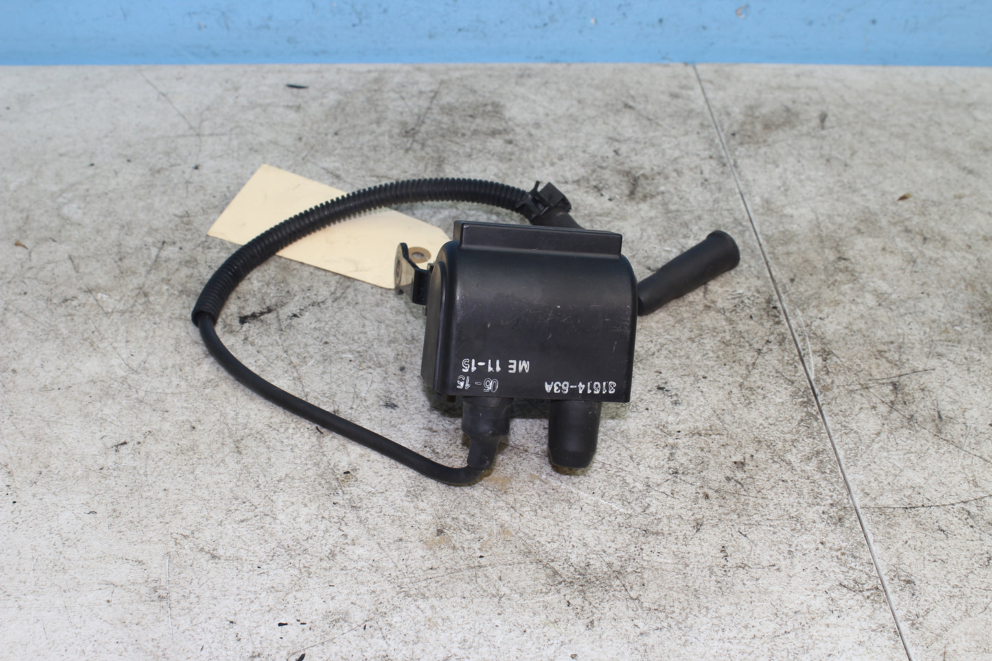 98-03 Harley Sportster Hugger 883 OEM Ignition Coil Pack w/ Wires