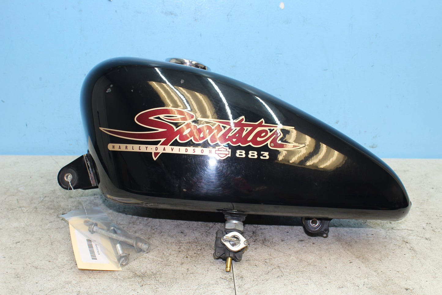 98-03 Harley Sportster Hugger 883 OEM Gas Fuel Tank 61348-03