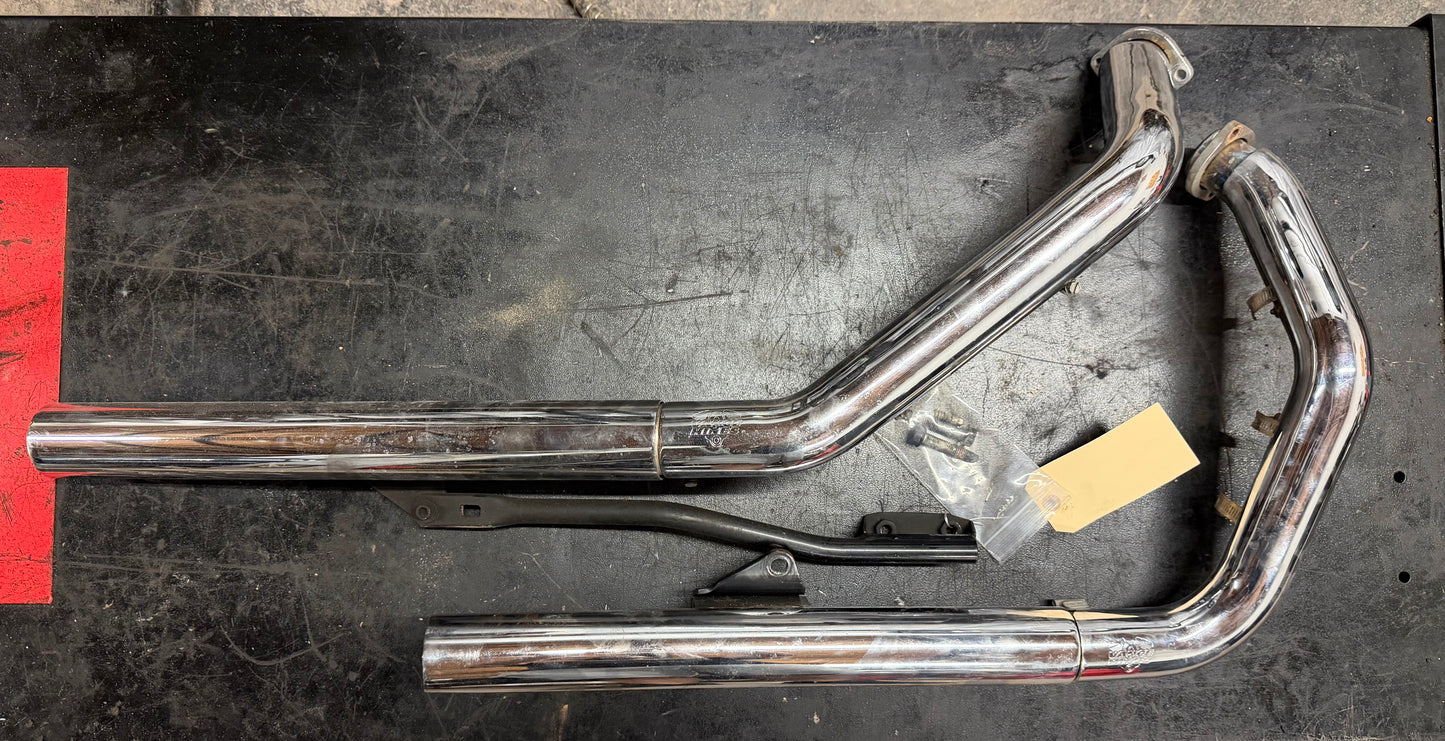 98-03 Harley Sportster Hugger 883  Vance & Hines Exhuast *DMG*