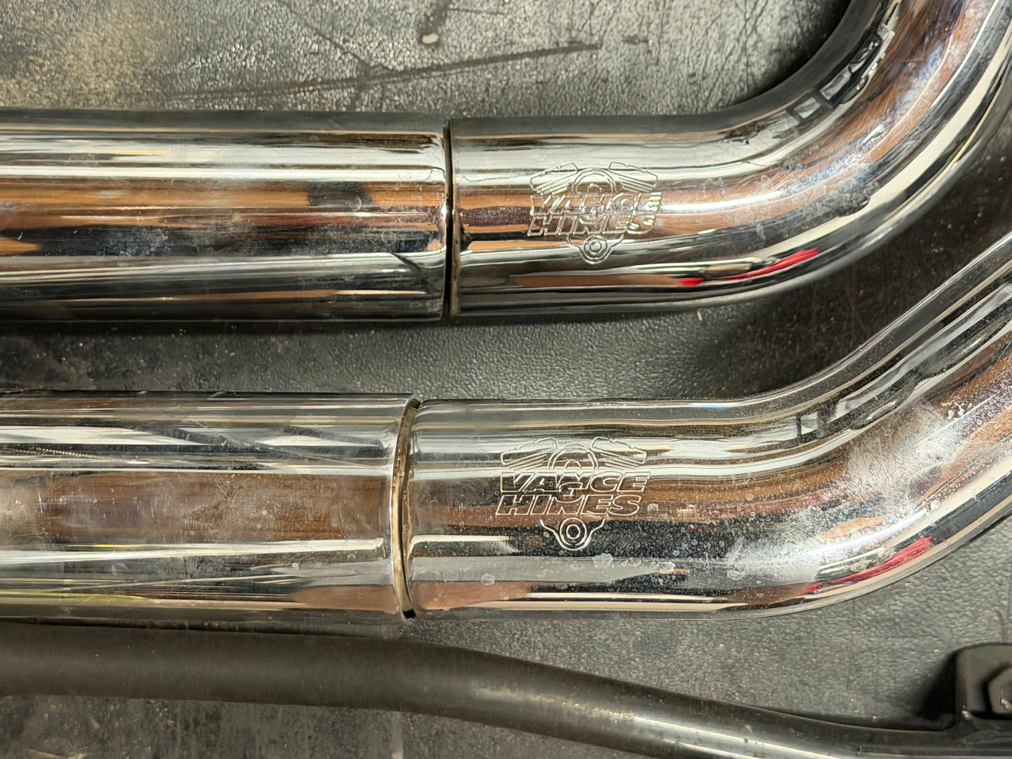 98-03 Harley Sportster Hugger 883  Vance & Hines Exhuast *DMG*