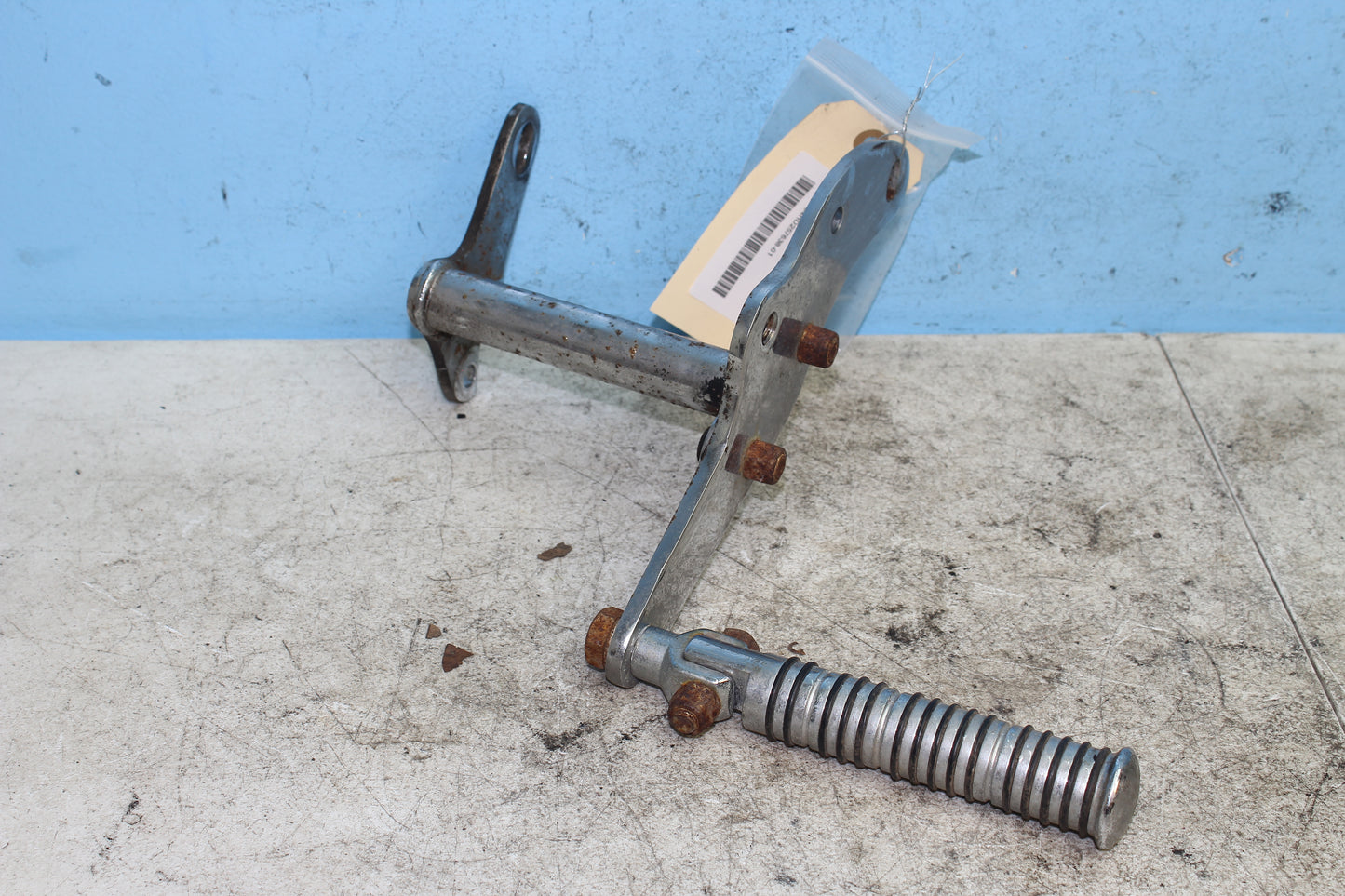 82-85 Harley Sportster XLX1000 Right Foot Mount Bracket Peg Forward Control