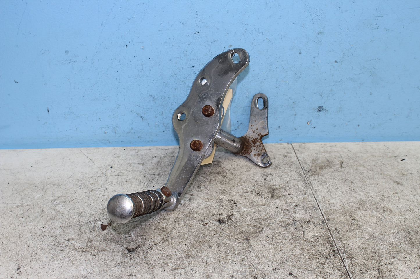 82-85 Harley Sportster XLX1000 Right Foot Mount Bracket Peg Forward Control