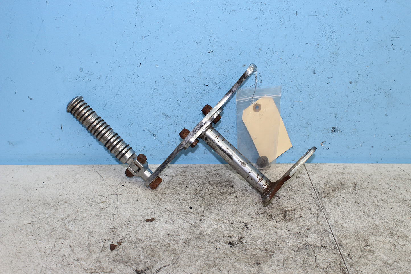 82-85 Harley Sportster XLX1000 Right Foot Mount Bracket Peg Forward Control