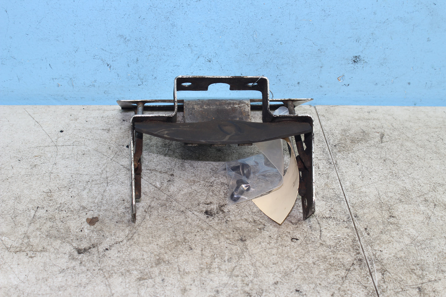 82-85 Harley Sportster XLX1000 Ironhead Rear License Plate Mount Bracket